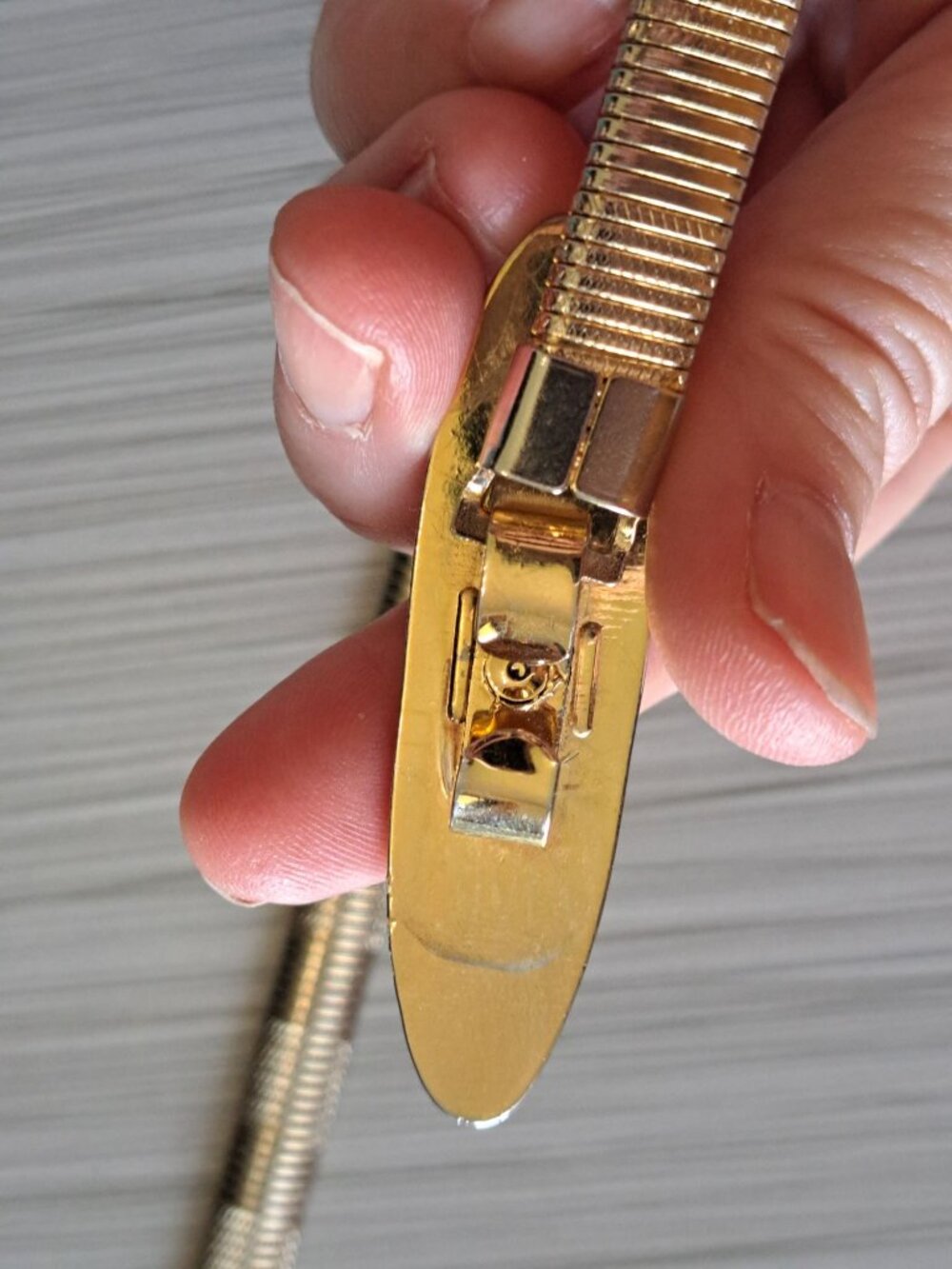 Vtg 80's Snake Belt Metal Stretchy Belt Gold 2 Tone Women's Adjustable - Picture 4 of 9
